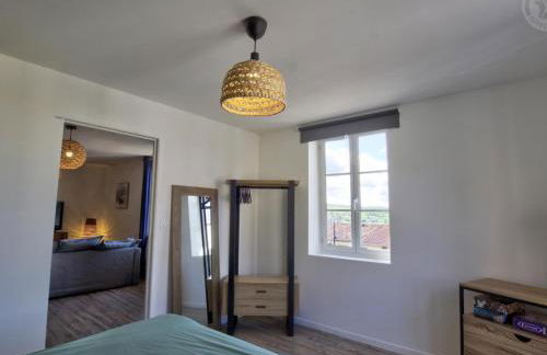 Confort moderne dans un gîte historique à Saint-Galmier - FR-1-496-276 - Foto 8