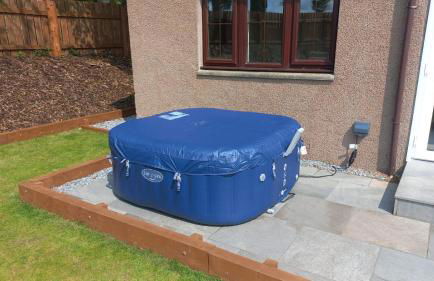 Clova Cottage 7BR Retreat - Photo 13