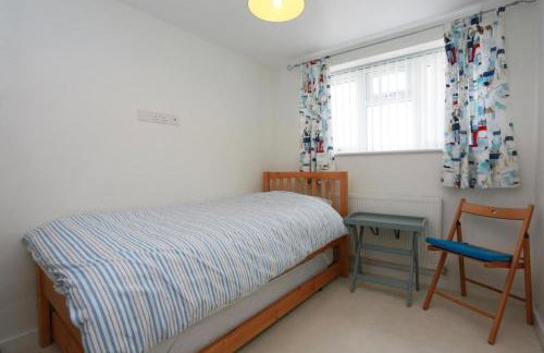 LATITUDE WEST by BOURNECOAST - An Impressive Holiday Apartment with FANTASTIC SEA VIEWS, a Balcony and Parking - FM6180 - Foto 21