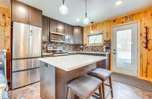 Boat, Fish and Hike Cozy Getaway in Twin Lake! - Foto 3