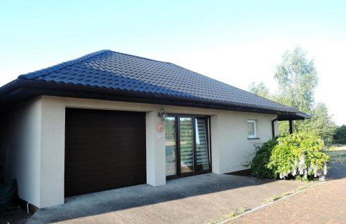 Holiday Home in a Quiet Location in Borzyslawiec - Foto 1