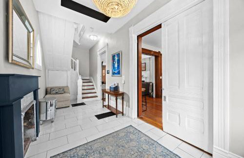 Historic 3-BR Downtown Bourbon Getaway - Foto 10