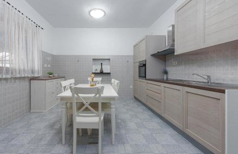Awesome Home In Zadar With Kitchen - Foto 18