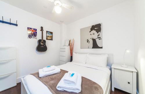 Chic Sun-Filled 1 BDR Apt with Private Terrace - Foto 7