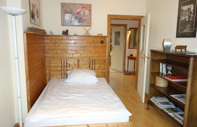 Big 2 Room Apartment with Balcony - Photo 1