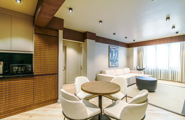 Chic and Convenient Flat in Central Besiktas - Photo 1