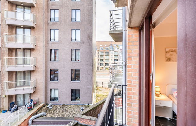 Apartment in St. Idesbald With Sea Views - Photo 29