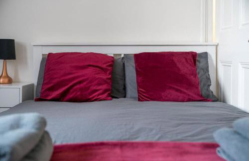 Modern 2Bed North London Flat by D3 Short Stay, Sleeps 6, Private Yard - Foto 12