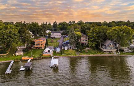 The Blue Sapphire 3BR 3BA Luxury Lakefront Home on Mineola Bay Stunning Views on Chain O Lakes - Photo 67
