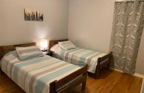 Cozy house with large free parking on premises - Foto 7