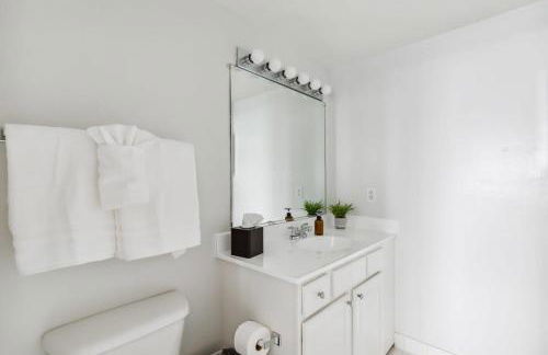 2BR Luxury City Suite With Gym & Pool - Foto 21