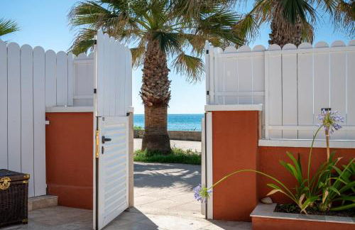 AT148 Frente la playa, jardín privado, vistas mar - Foto 8