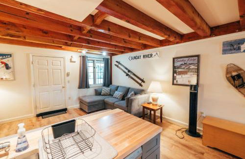 Newly Renovated & Furnished Condo, Only 3 min to Sunday River! - Foto 13