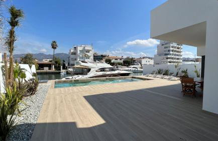Villa con piscina y vistas canal AV-44 - Foto 40