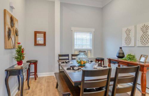 Music City Charmer Tons of Beds Thirty Day Minimum - Foto 27