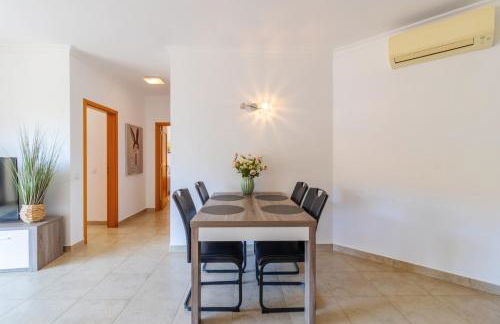 George's Quinta das Palmeiras, a 2 bedroom apartment in luxury complex, walking distance to town - Foto 8