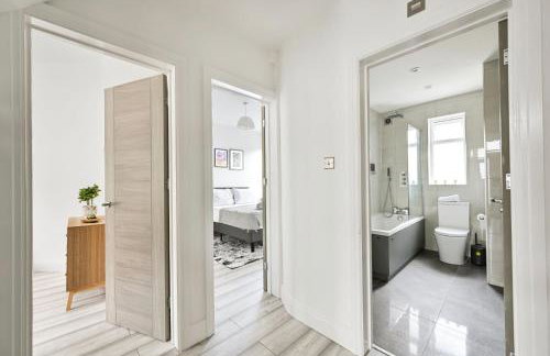 Modern 2-Bedroom Home near Tooting Broadway - Foto 13