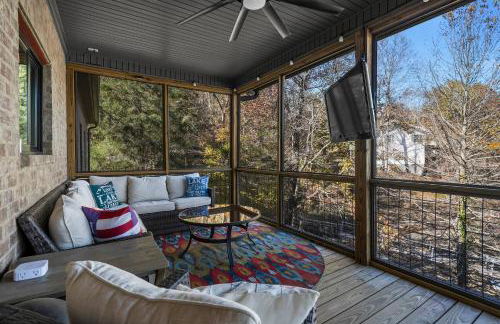 Views! Dock, Water, Game Room, Kids Room! - Foto 38