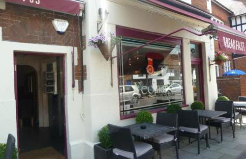 Modern Luxury 1 bed apartment with parking near Stansted Airport - Foto 31