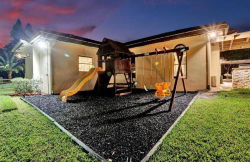 8-BR with Pool & Mini-golf & Soccer - Foto 137