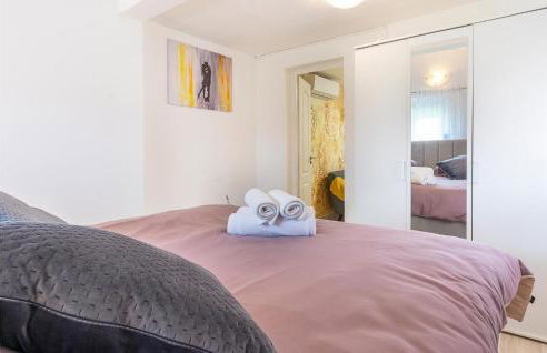 Awesome Home In Nedescina With Wifi - Foto 34