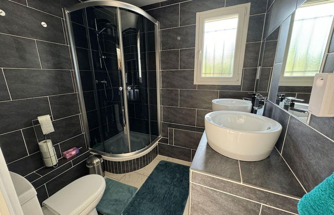 Beautiful Villa Near Village des Vans - Foto 11