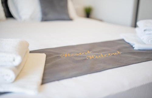 Poolside Hideout Apartments - Photo 44