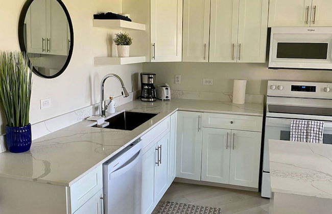 Oceanfront Condo on Seven Mile Beach - Photo 28