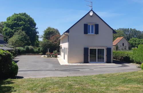 Le So Art, grande maison 4 chambres, terrain de pétanque, grand jardin clos, flipper, babyfoot, jeux Arcade, ping pong,1 km mer, proche golf, Port en Bessin, Bayeux et plages du débarquement, adaptée enfants - Foto 49