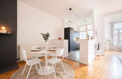La Madeleine-Beautiful bright two bedroom apart - Foto 6