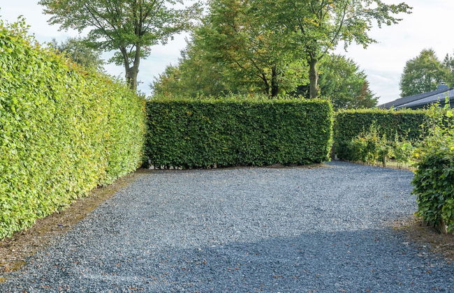 Luxurious Bungalow in Bullange with Hot Tub - Photo 32