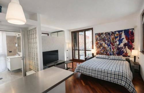 BASTIA RF Stylish Renovated Suite Apartment Scalo Romana Up to 4 Guests Milan Olympics - Foto 10