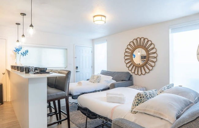 ONE Bedroom Apartment - Photo 7