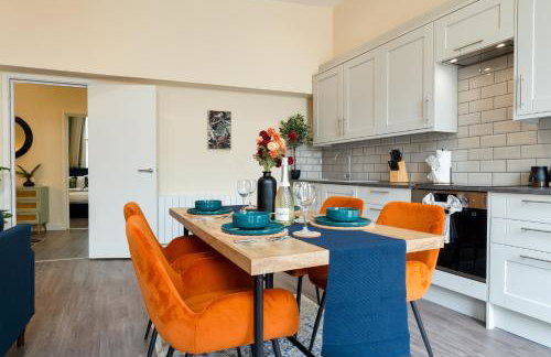 Spacious Luxury 2 Bedroom City Centre Apartment with Terrace & High Ceiling - Foto 12