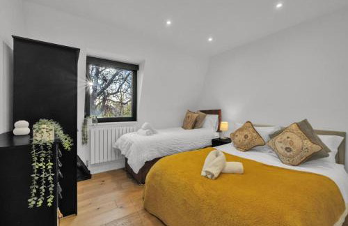 2 Bedroom Flat By Key Light Properties Short Lets & Serviced accommodation two minutes walk from Canada Water Station - Great for Contractors, Group and Family - Foto 7