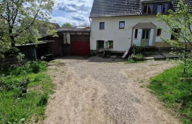 Naturnahes Wohnen in einem alten Haus mit Garten - Foto 40