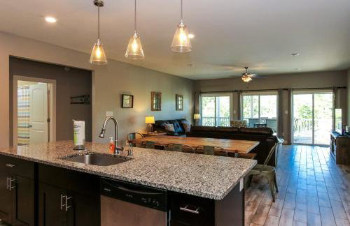 House #44 Dock Holiday (no pets) Lakefront Private Boatslip - Foto 12