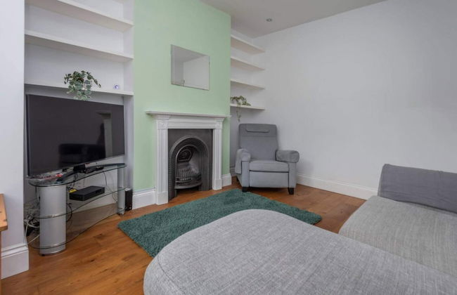 Ground Floor Apartment - Private Garden - Foto 20