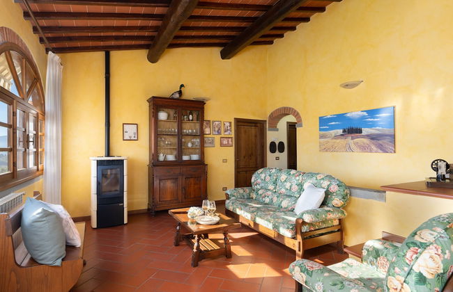 Renovated Farmhouse Near Florence - Photo 7