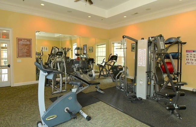 Tuscan Dream 2 Bedroom Condo by RedAwning - Photo 19