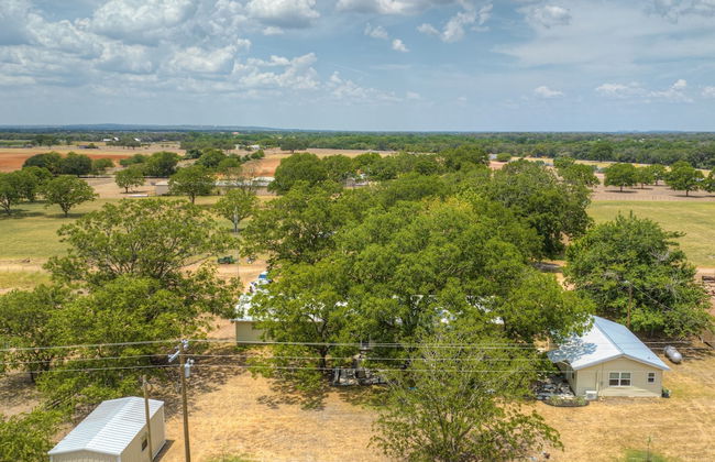 Spacious Home - Fire Pit, BBQ and Outdoor Seating! - Foto 50