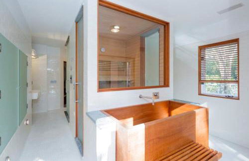 Bluffside Cove by Rove Travel - Villa with Pool & Sauna - Foto 23