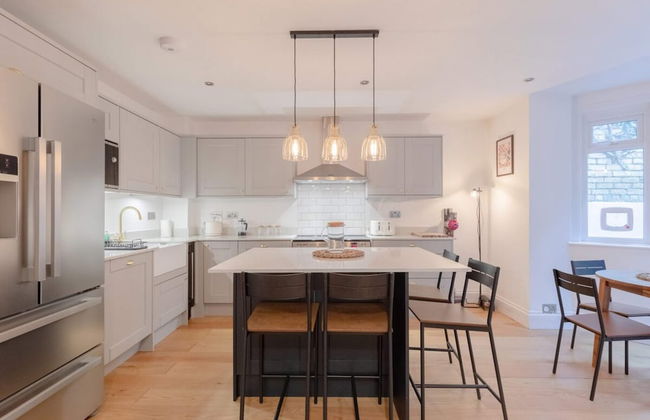 Newly Refurbished 2BD Flat - Wimbledon Village! - Foto 9