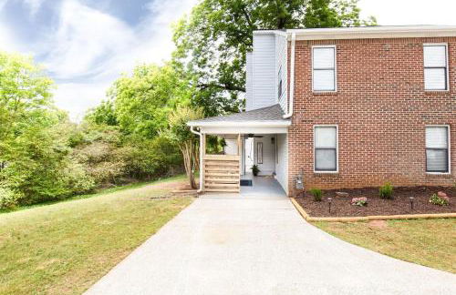 Scandi Chic-mins to KSU, Sleeps 5, wKing, pet friendly - Foto 17