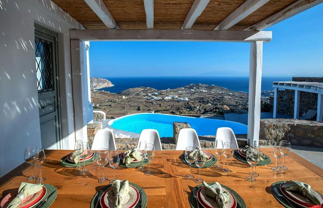 Elegant Villa With View - Foto 31