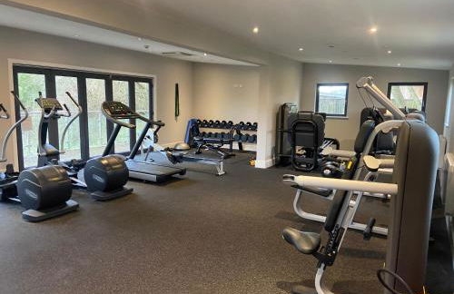 HM111 Penthouse Apartment with Lake View & free Spa Access- Lower Mill Estate Cotswolds - Foto 31