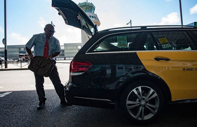 Zaragoza Private Transfer from the city centre to Zaragoza Airport - Photo 5