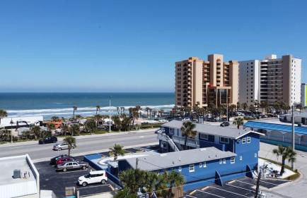 Modern Queen Suite #2 - Steps to Daytona Beach - Foto 17