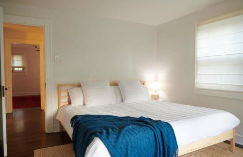 A bright, peaceful retreat designed for comfort and ease - Foto 21