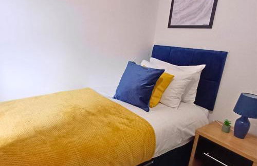 Cosy 4 Bedroom House in Seven Sisters Neath Port Talbot - Photo 16